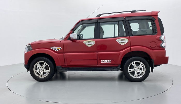 2015 Mahindra Scorpio S10, Diesel, Manual, 54,015 km, Left Side