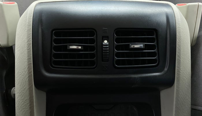 2015 Mahindra Scorpio S10, Diesel, Manual, 54,015 km, Rear AC Vents