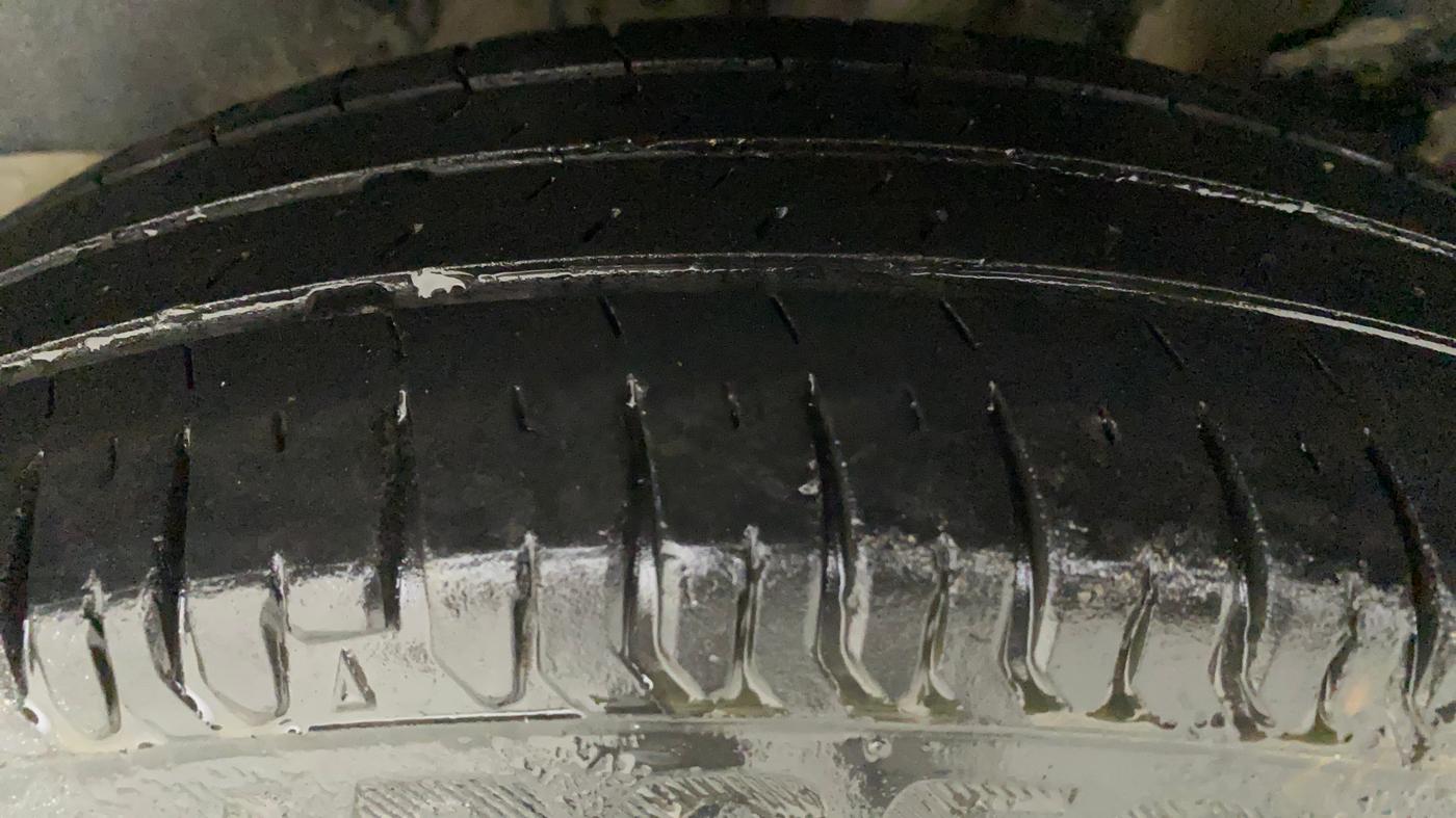 2020 Maruti Swift LXI, Petrol, Manual, 43,545 km, Left Rear Tyre Tread