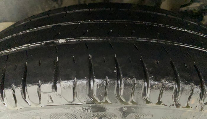2020 Maruti Swift LXI, Petrol, Manual, 43,545 km, Left Rear Tyre Tread