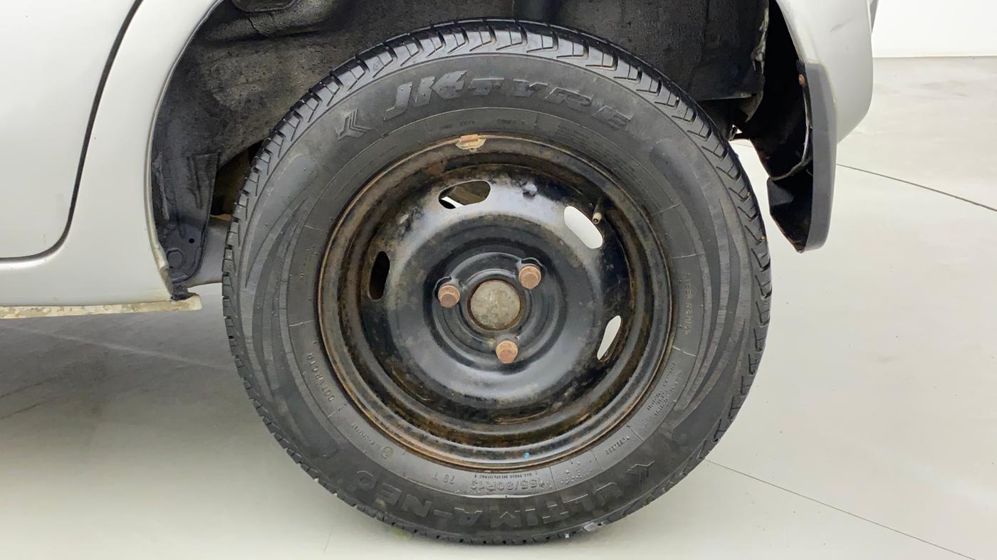 2017 Datsun Redi Go T (O), Petrol, Manual, 75,704 km, Left Rear Wheel