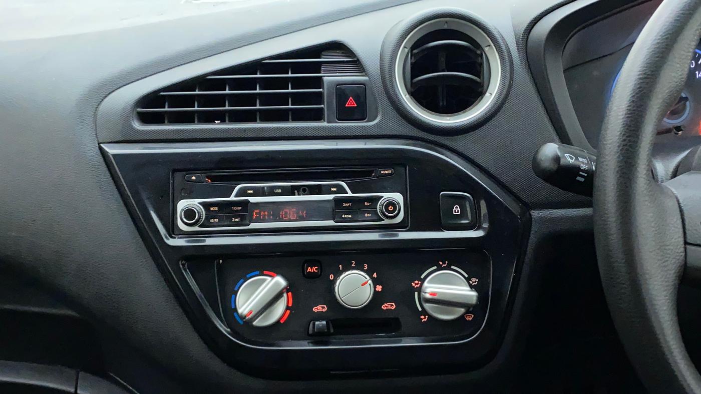 2017 Datsun Redi Go T (O), Petrol, Manual, 75,704 km, Air Conditioner