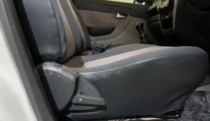 2018 Maruti Alto 800 LXI, Petrol, Manual, 1,09,887 km, Driver Side Adjustment Panel