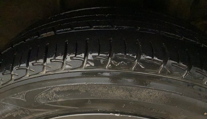 2018 Hyundai Elite i20 ASTA 1.2  CVT, Petrol, Automatic, 45,894 km, Left Rear Tyre Tread