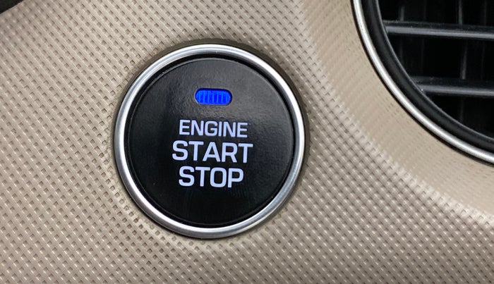 2013 Hyundai Grand i10 SPORTZ 1.2 KAPPA VTVT, Petrol, Manual, 49,100 km, Keyless Start/ Stop Button
