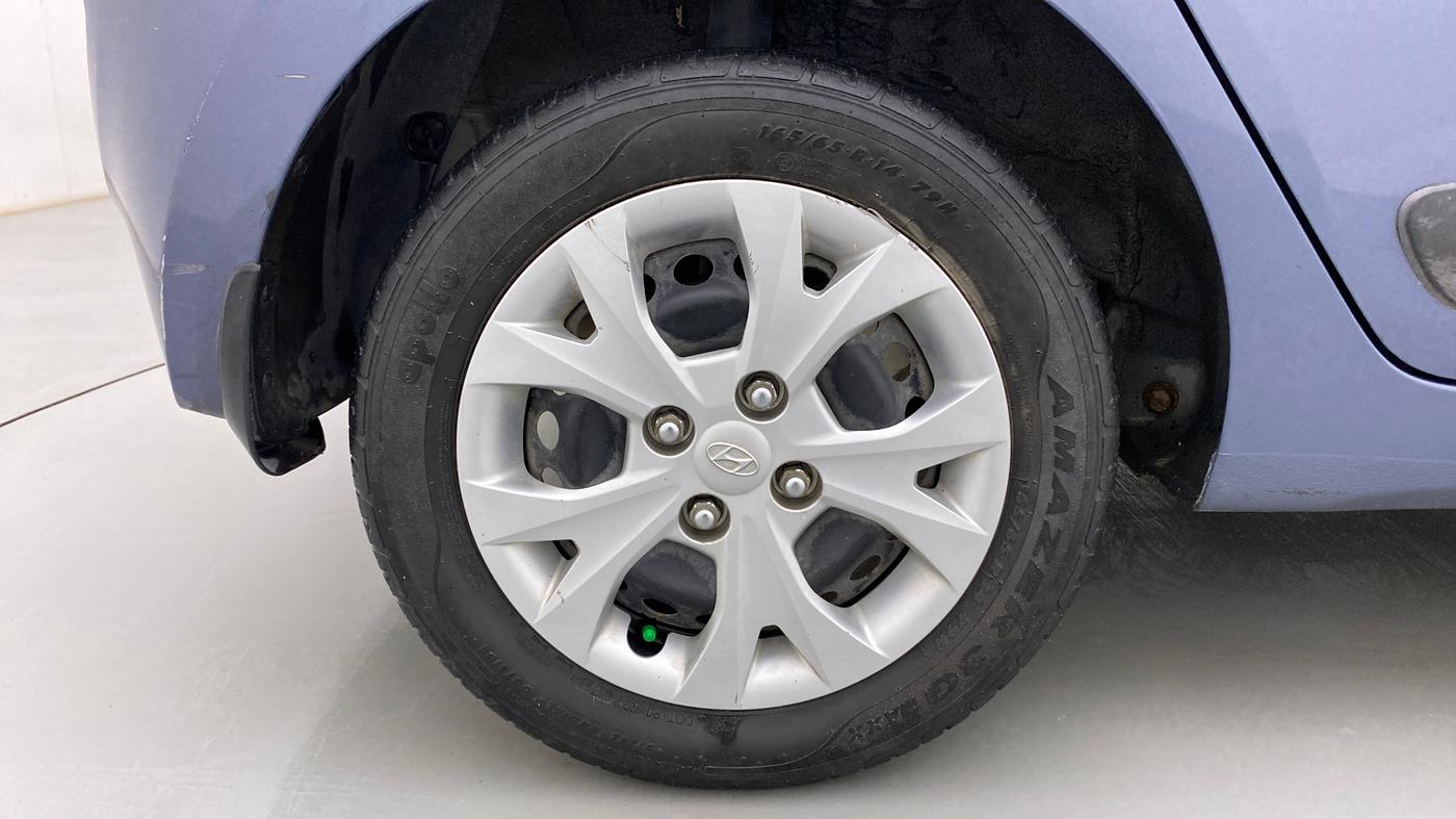 2013 Hyundai Grand i10 SPORTZ 1.2 KAPPA VTVT, Petrol, Manual, 49,100 km, Right Rear Wheel
