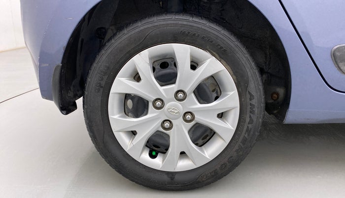 2013 Hyundai Grand i10 SPORTZ 1.2 KAPPA VTVT, Petrol, Manual, 49,100 km, Right Rear Wheel