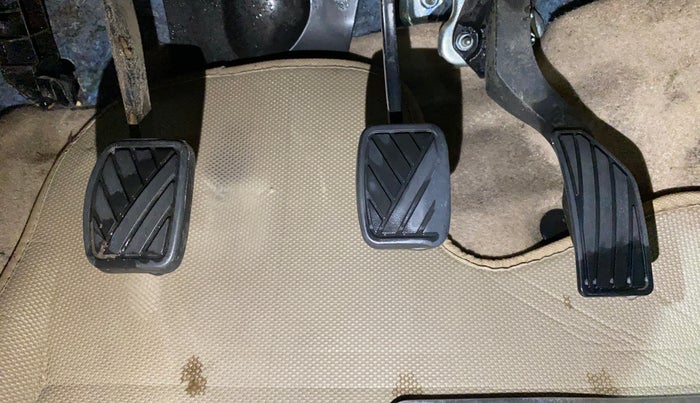 2015 Maruti Swift Dzire VXI, Petrol, Manual, 65,046 km, Pedals