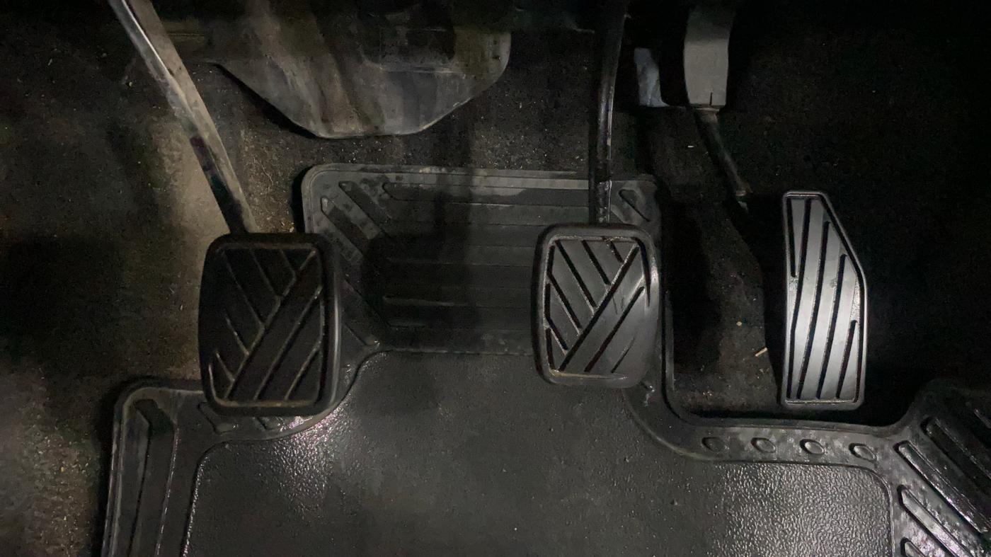 2021 Maruti XL6 ZETA MT, Petrol, Manual, 77,458 km, Pedals