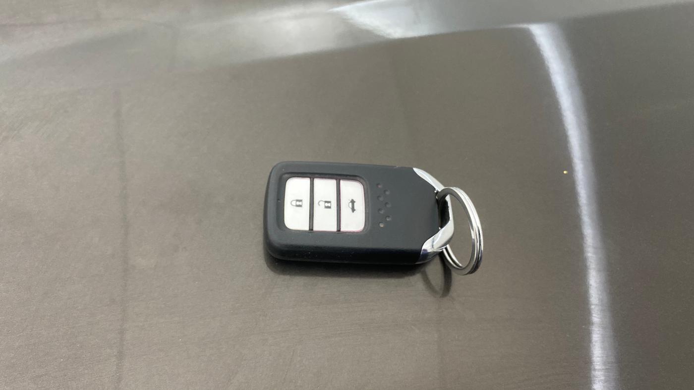 2022 Honda City 1.5L I-VTEC V MT 5TH GEN, Petrol, Manual, 35,371 km, Key Close Up