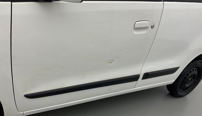 2017 Maruti Wagon R 1.0 VXI, Petrol, Manual, 45,537 km, Front passenger door - Slightly dented