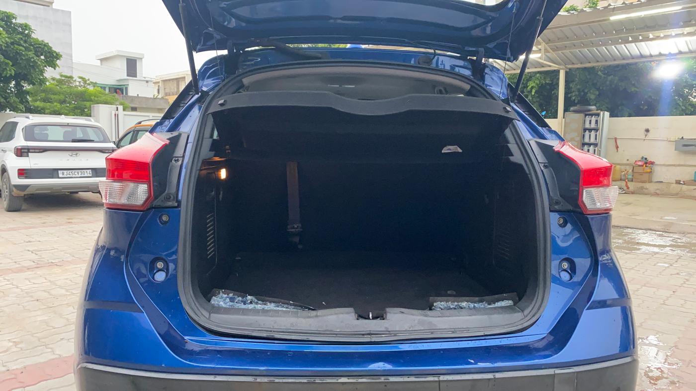 2019 Nissan Kicks XV 1.5, Petrol, Manual, 23,081 km, Boot Inside