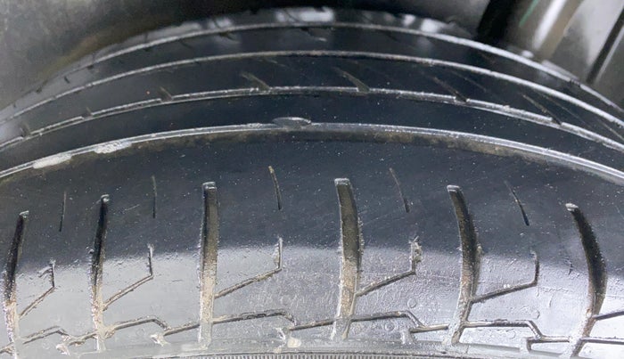 2018 Maruti S Cross DELTA SHVS, Diesel, Manual, 44,280 km, Left Rear Tyre Tread