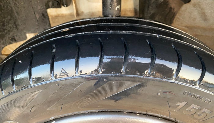 2018 Renault Kwid RXT 1.0 (O), CNG, Manual, 1,36,146 km, Left Front Tyre Tread