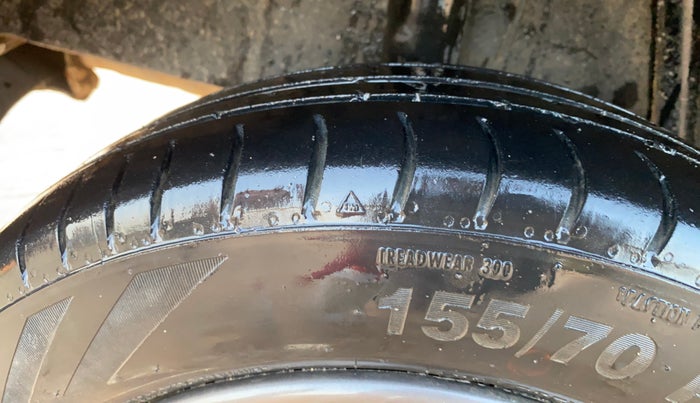 2018 Renault Kwid RXT 1.0 (O), CNG, Manual, 1,36,146 km, Right Rear Tyre Tread