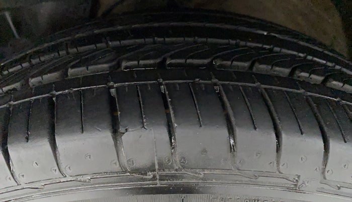 2020 MG HECTOR SHARP DCT PETROL, Petrol, Automatic, 3,727 km, Right Front Tyre Tread
