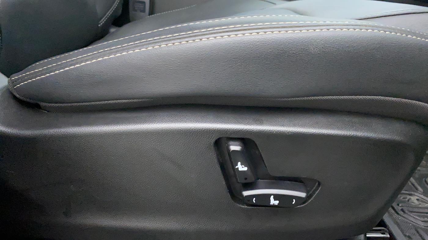 2020 MG HECTOR SHARP DCT PETROL, Petrol, Automatic, 3,727 km, Driver Side Adjustment Panel
