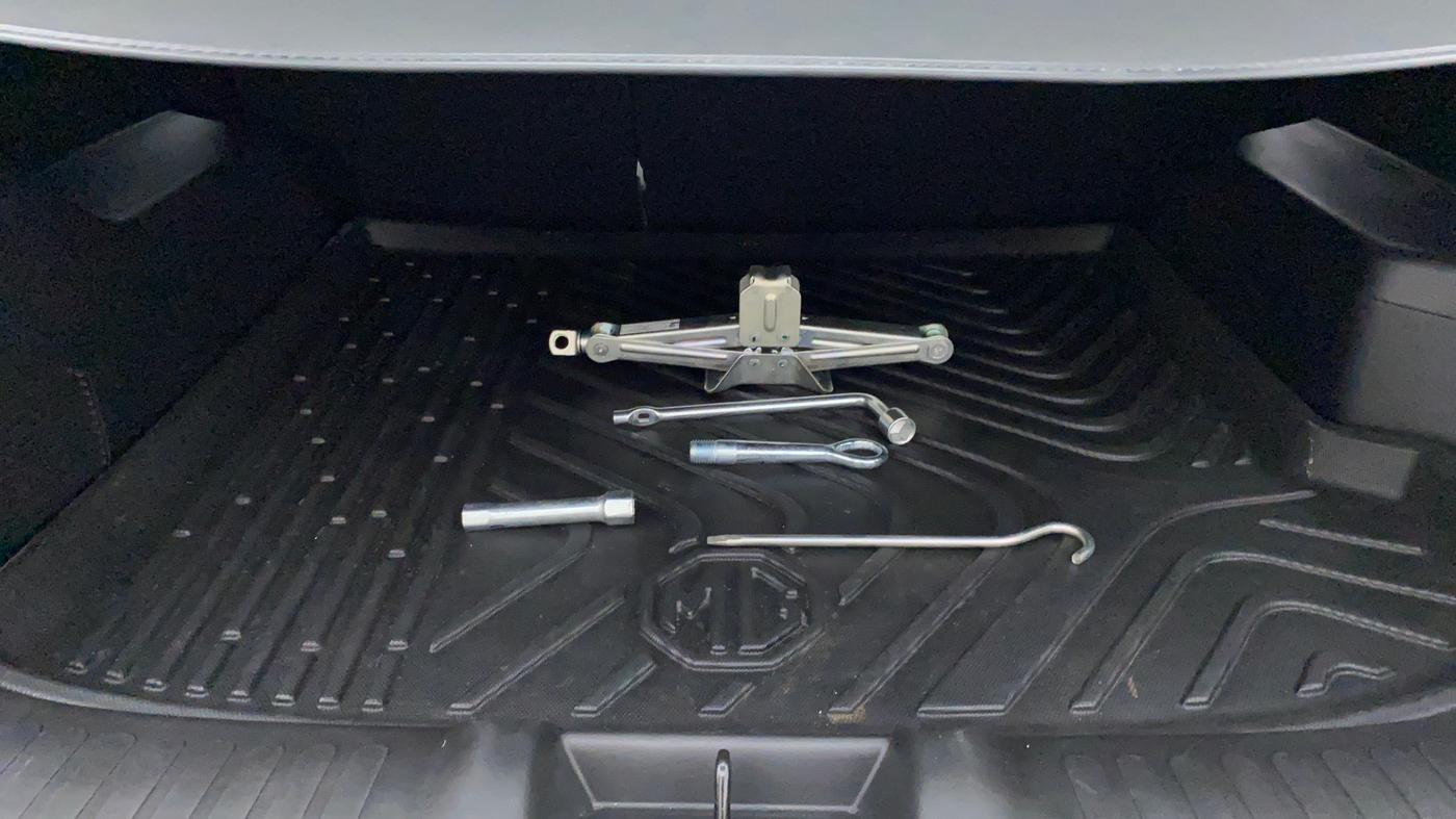 2020 MG HECTOR SHARP DCT PETROL, Petrol, Automatic, 3,727 km, Boot Inside