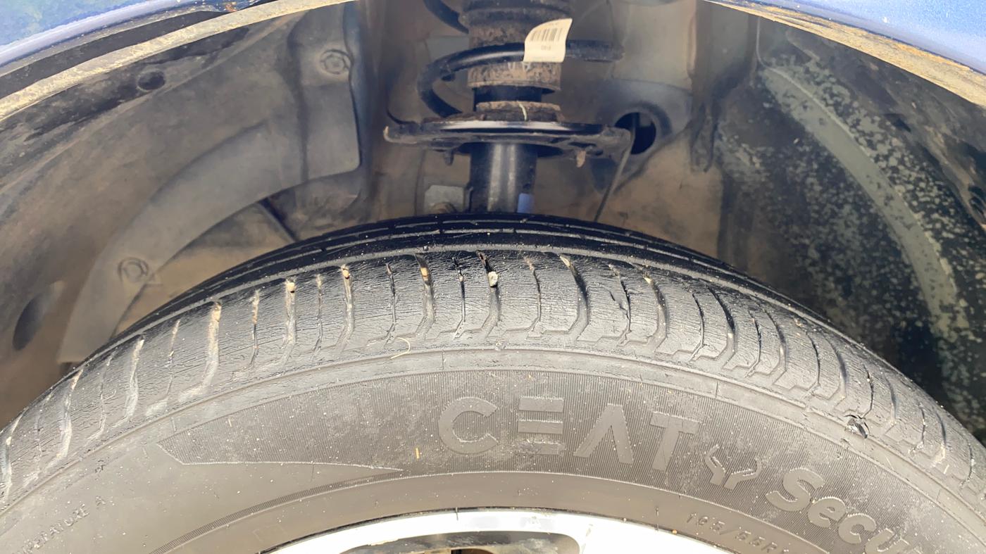 2019 Maruti Baleno ZETA PETROL 1.2, Petrol, Manual, 57,925 km, Left Front Tyre Tread