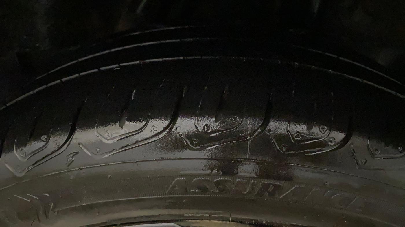 2024 Honda City EHEV ZX, Hybrid, Automatic, 24,642 km, Left Rear Tyre Tread