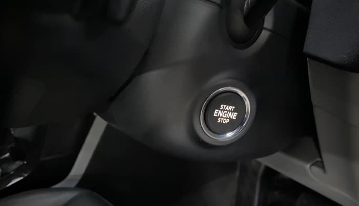 2022 Skoda KUSHAQ STYLE 1.0L TSI AT (6 AIRBAGS), Petrol, Automatic, 15,721 km, Keyless Start/ Stop Button