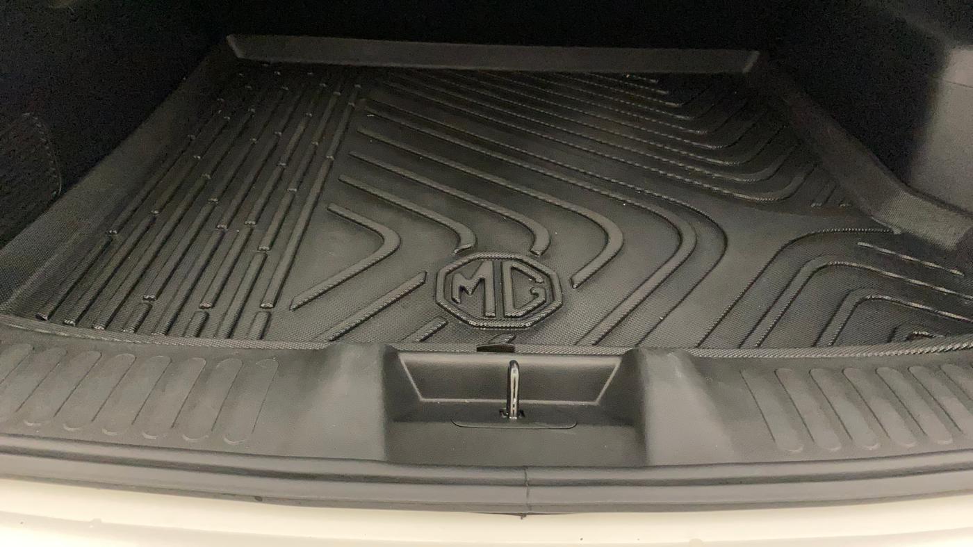 2021 MG HECTOR SHARP HYBRID 1.5 PETROL, Petrol, Manual, 26,505 km, Boot Inside