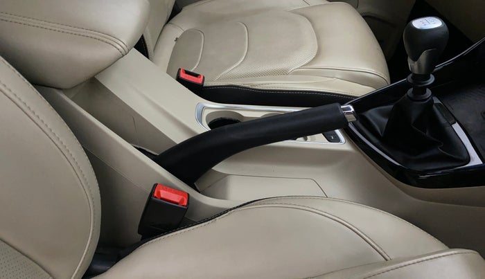 2021 MG HECTOR SHARP HYBRID 1.5 PETROL, Petrol, Manual, 26,505 km, Gear Lever