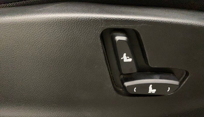 2021 MG HECTOR SHARP HYBRID 1.5 PETROL, Petrol, Manual, 26,505 km, Driver Side Adjustment Panel