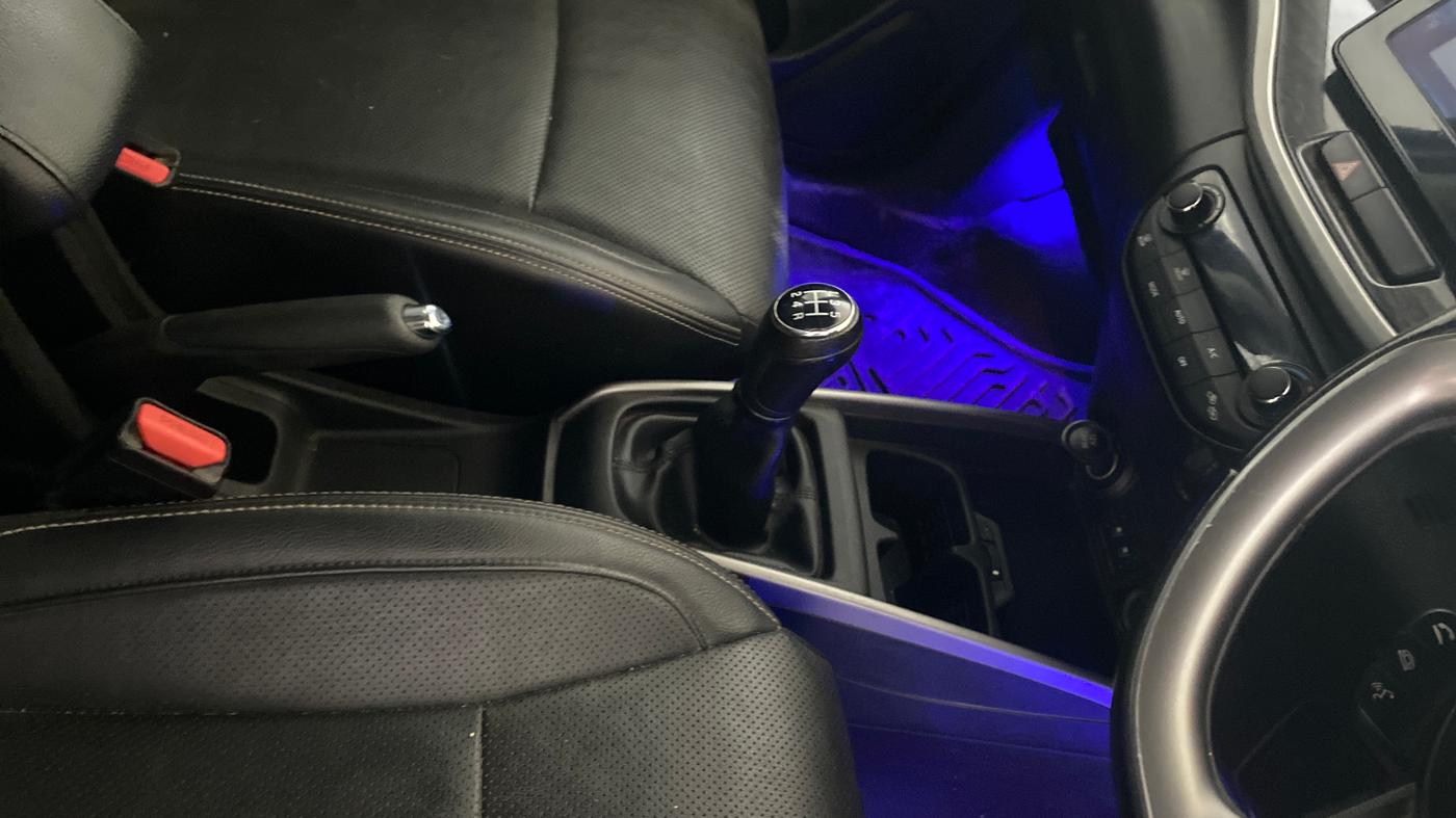 2022 Maruti XL6 ALPHA PLUS MT, Petrol, Manual, 57,745 km, Gear Lever