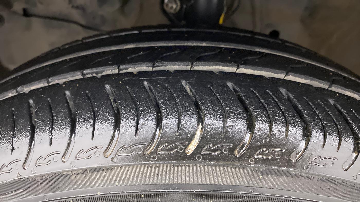2016 Honda Jazz 1.2L I-VTEC V AT, Petrol, Automatic, 60,660 km, Left Front Tyre Tread