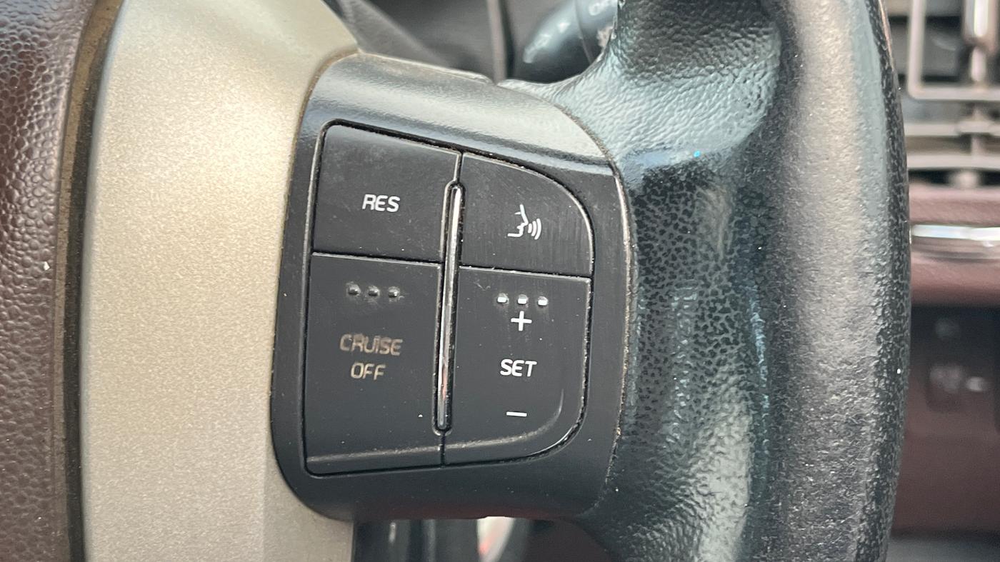 2015 Mahindra XUV500 W8, Diesel, Manual, 73,980 km, Adaptive Cruise Control