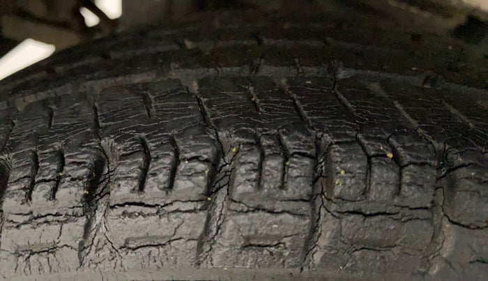 2014 Maruti Alto K10 VXI, Petrol, Manual, 81,446 km, Right Rear Tyre Tread