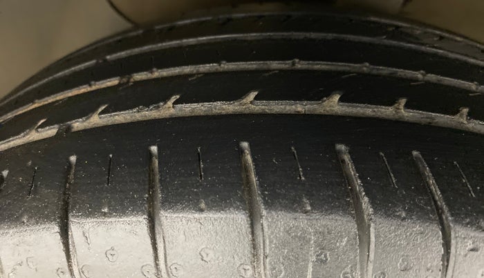 2018 Hyundai Creta 1.6 SX PLUS PETROL, Petrol, Manual, 21,431 km, Left Front Tyre Tread