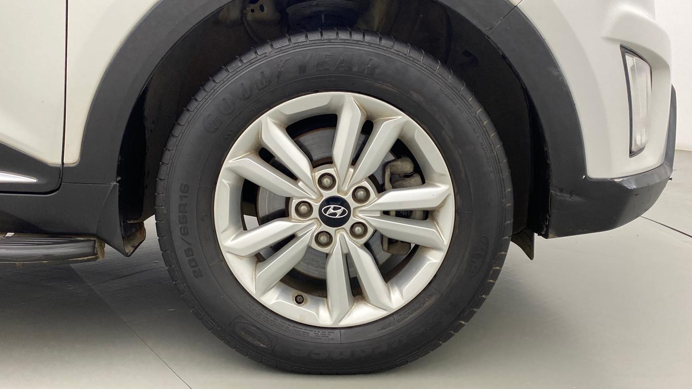 2018 Hyundai Creta 1.6 SX PLUS PETROL, Petrol, Manual, 21,431 km, Right Front Wheel