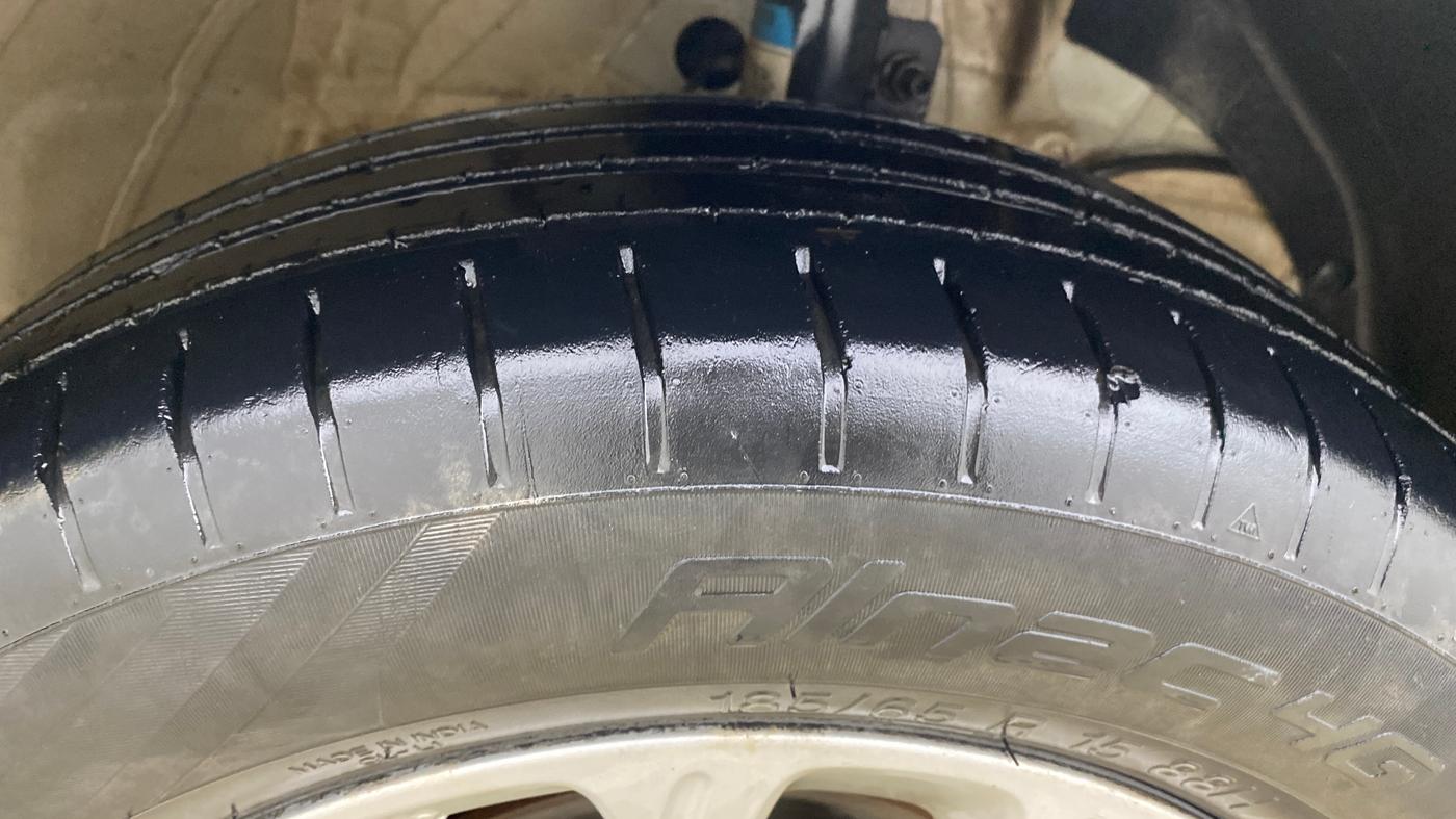 2022 Maruti Swift ZXI AMT, Petrol, Automatic, 32,366 km, Right Front Tyre Tread
