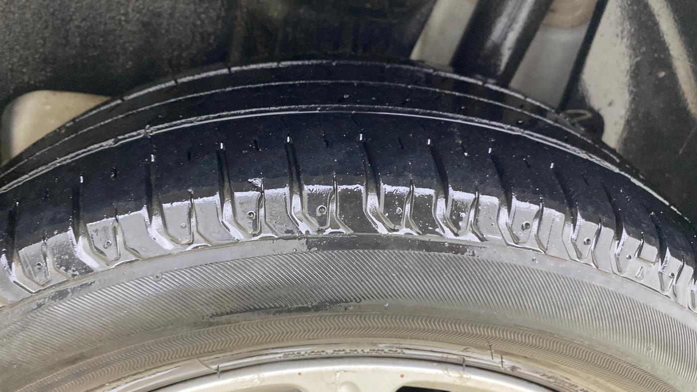 2022 Maruti Swift ZXI AMT, Petrol, Automatic, 32,366 km, Left Rear Tyre Tread