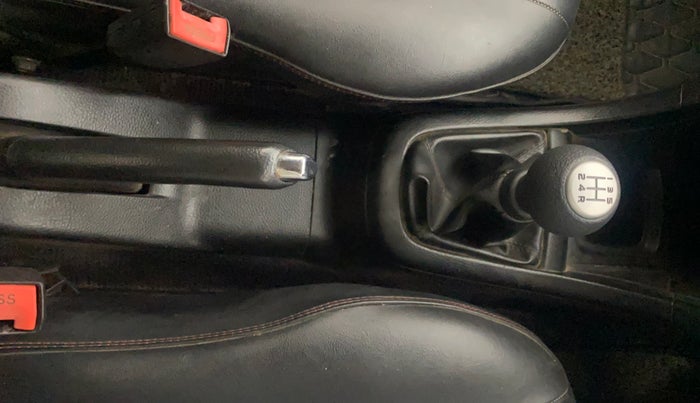 2014 Maruti Swift ZXI, Petrol, Manual, 80,033 km, Gear Lever