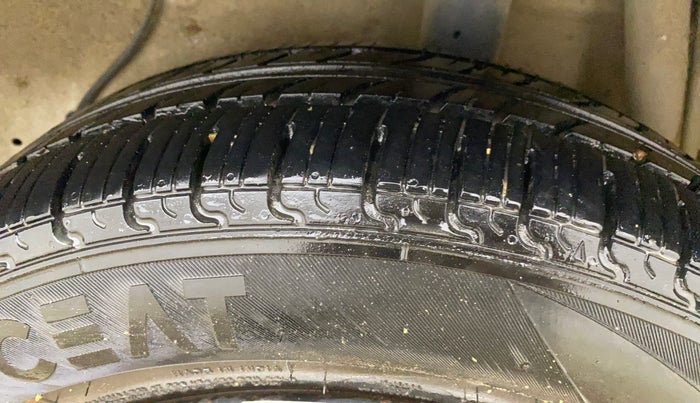 2015 Maruti Celerio VXI, Petrol, Manual, 77,665 km, Left Rear Tyre Tread