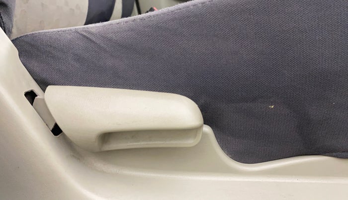 2015 Maruti Celerio VXI, Petrol, Manual, 77,665 km, Driver Side Adjustment Panel