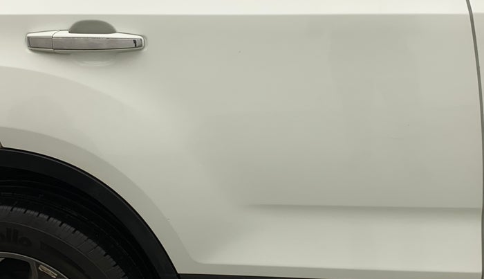 2022 Tata Harrier XT 2.0L KRYOTEC, Diesel, Manual, 35,606 km, Right rear door - Minor scratches
