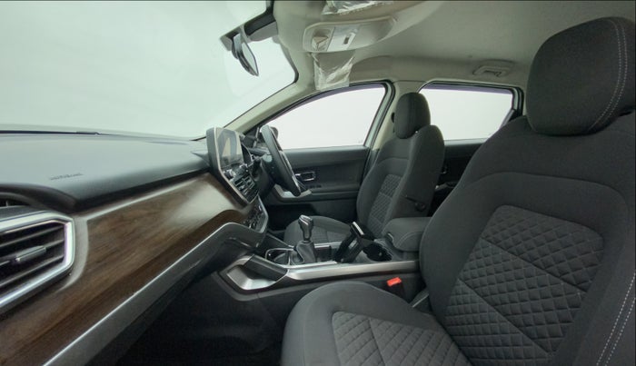 2022 Tata Harrier XT 2.0L KRYOTEC, Diesel, Manual, 35,606 km, Right Side Front Door Cabin