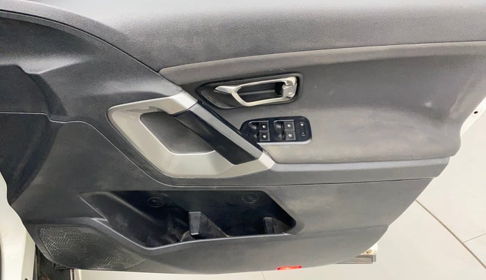 2022 Tata Harrier XT 2.0L KRYOTEC, Diesel, Manual, 35,606 km, Driver Side Door Panels Control