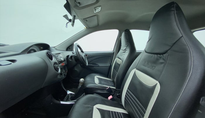 2012 Toyota Etios Liva G, Petrol, Manual, 42,595 km, Right Side Front Door Cabin