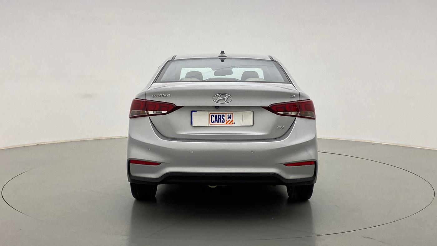 2017 Hyundai Verna 1.6 SX VTVT, Petrol, Manual, 48,736 km, Back/Rear