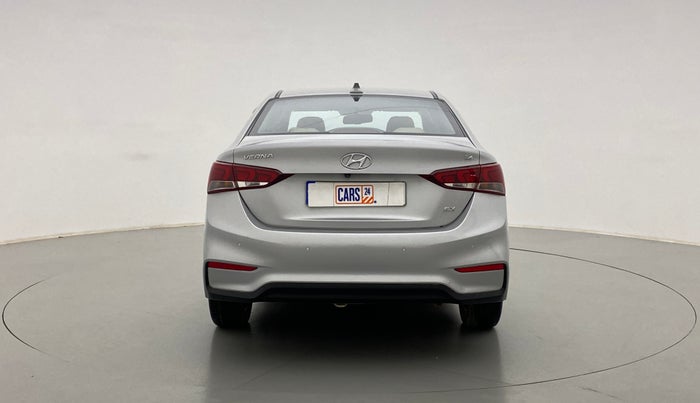 2017 Hyundai Verna 1.6 SX VTVT, Petrol, Manual, 48,736 km, Back/Rear