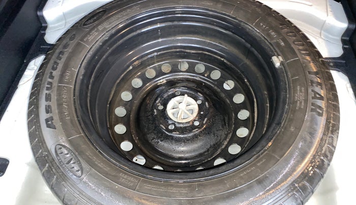 2018 Hyundai Creta SX 1.6 PETROL DUAL TONE, Petrol, Manual, 82,577 km, Spare Tyre