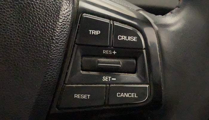 2018 Hyundai Creta SX 1.6 PETROL DUAL TONE, Petrol, Manual, 82,577 km, Adaptive Cruise Control