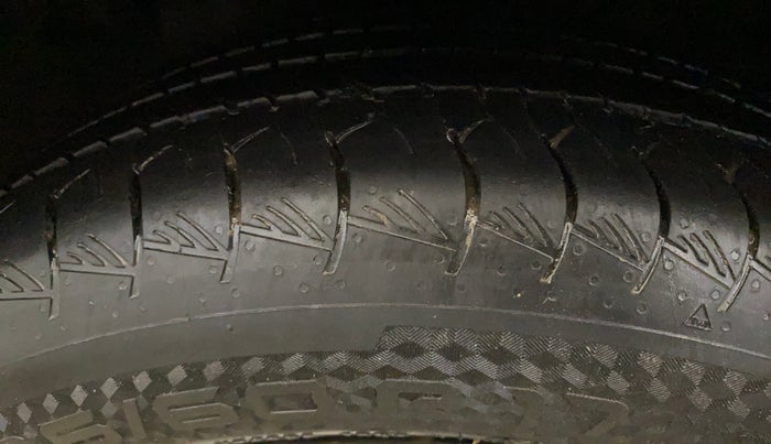 2018 Hyundai Creta SX 1.6 PETROL DUAL TONE, Petrol, Manual, 82,577 km, Left Front Tyre Tread