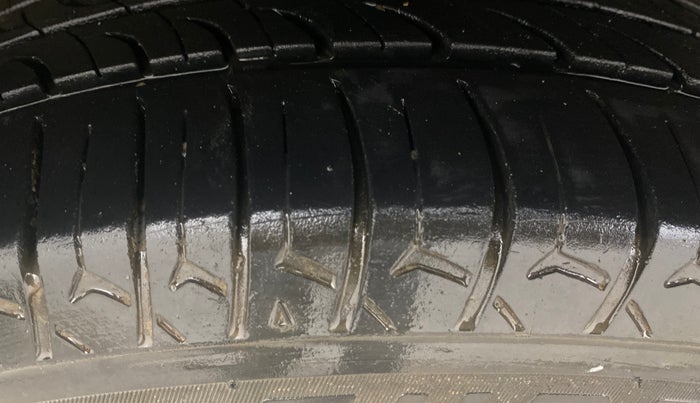 2017 Maruti Celerio ZXI, Petrol, Manual, 79,794 km, Right Rear Tyre Tread