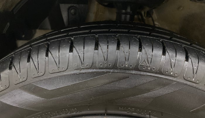 2018 Honda Jazz 1.2L I-VTEC V AT, Petrol, Automatic, 80,425 km, Left Front Tyre Tread